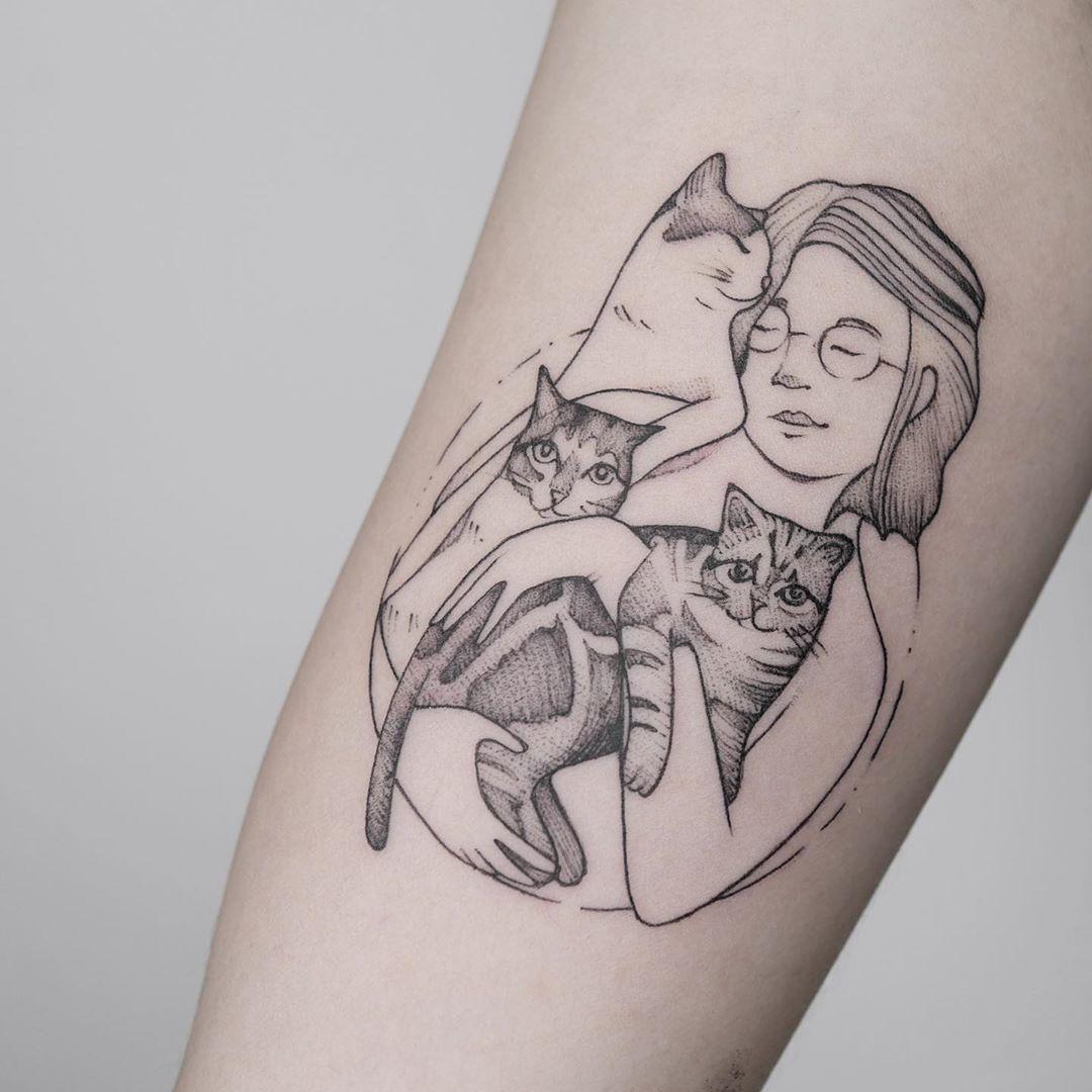 Catlady by @mariafernandeztattoo