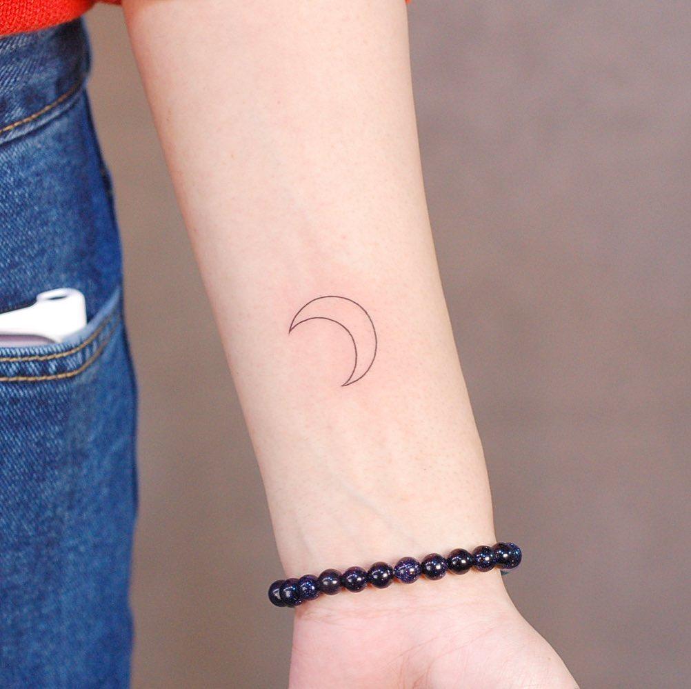 Crescent moon by @wittybutton_tattoo
