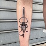 Knife and scorpion by @themagicrosa