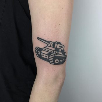 Little tank by @hanaroshinko