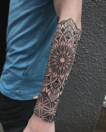 Mandala half sleeve by @pau1terry_