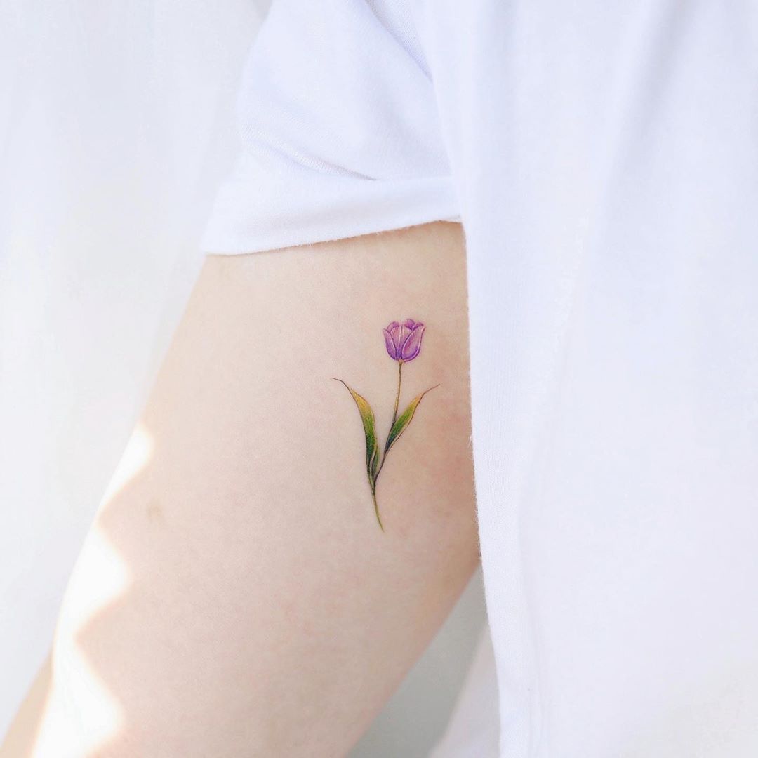 Purple tulip by @vane.tattoo_