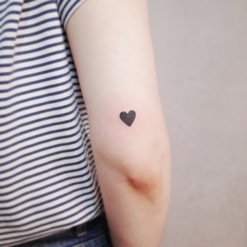 Simple black heart by @wittybutton_tattoo
