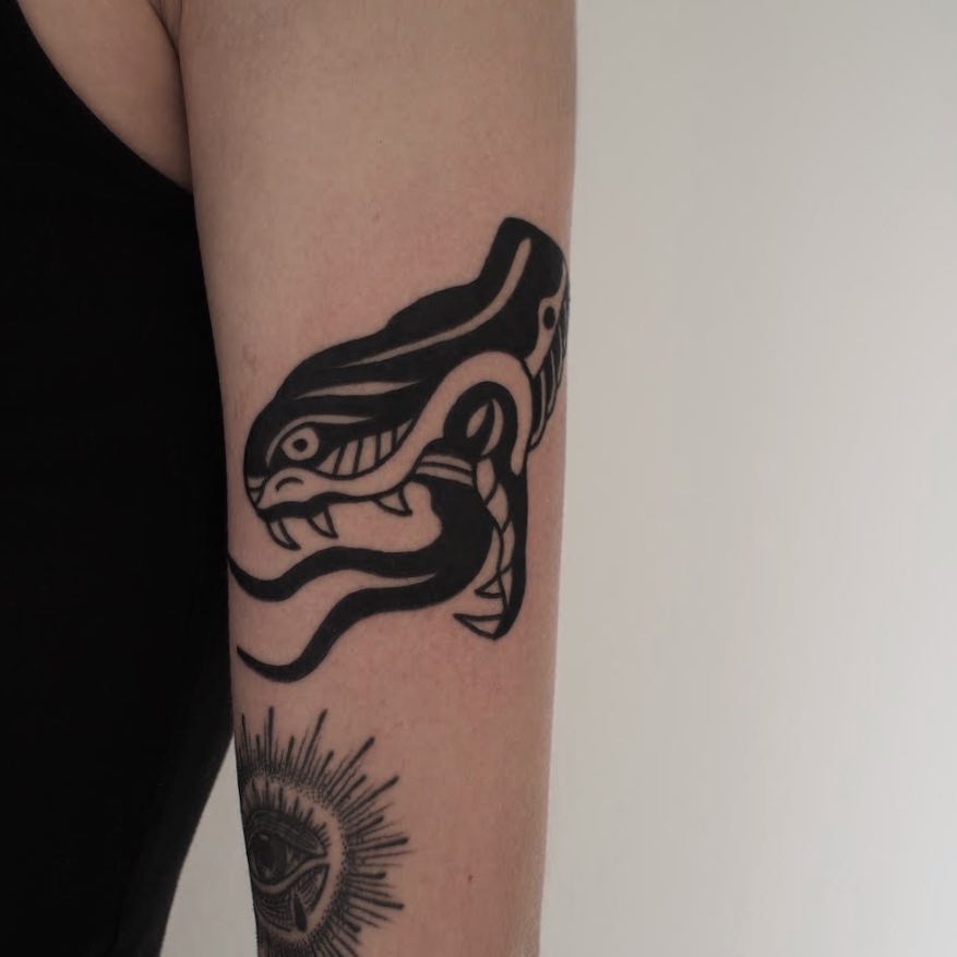Snake’s head by @hanaroshinko