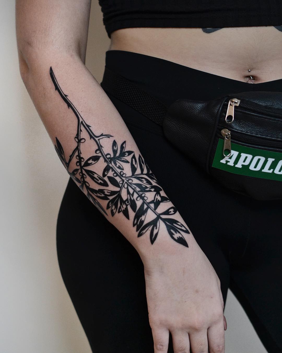 Black and white branch by @tototatuer