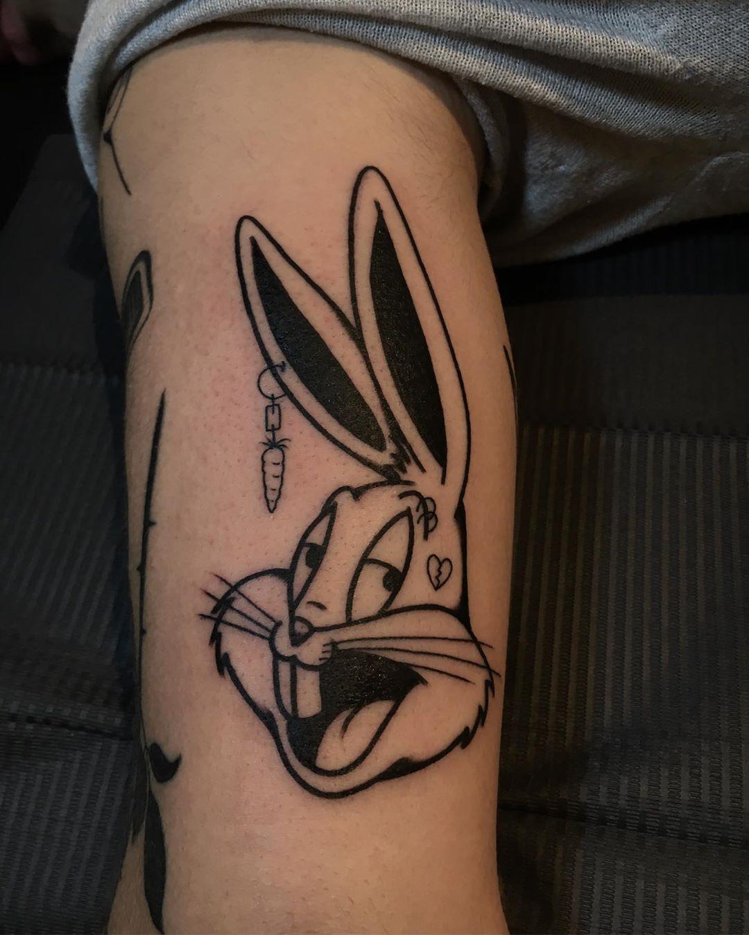Bugs Bunny tattoo by @tototatuer