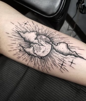 Clouds and sun by @thomasetattoos