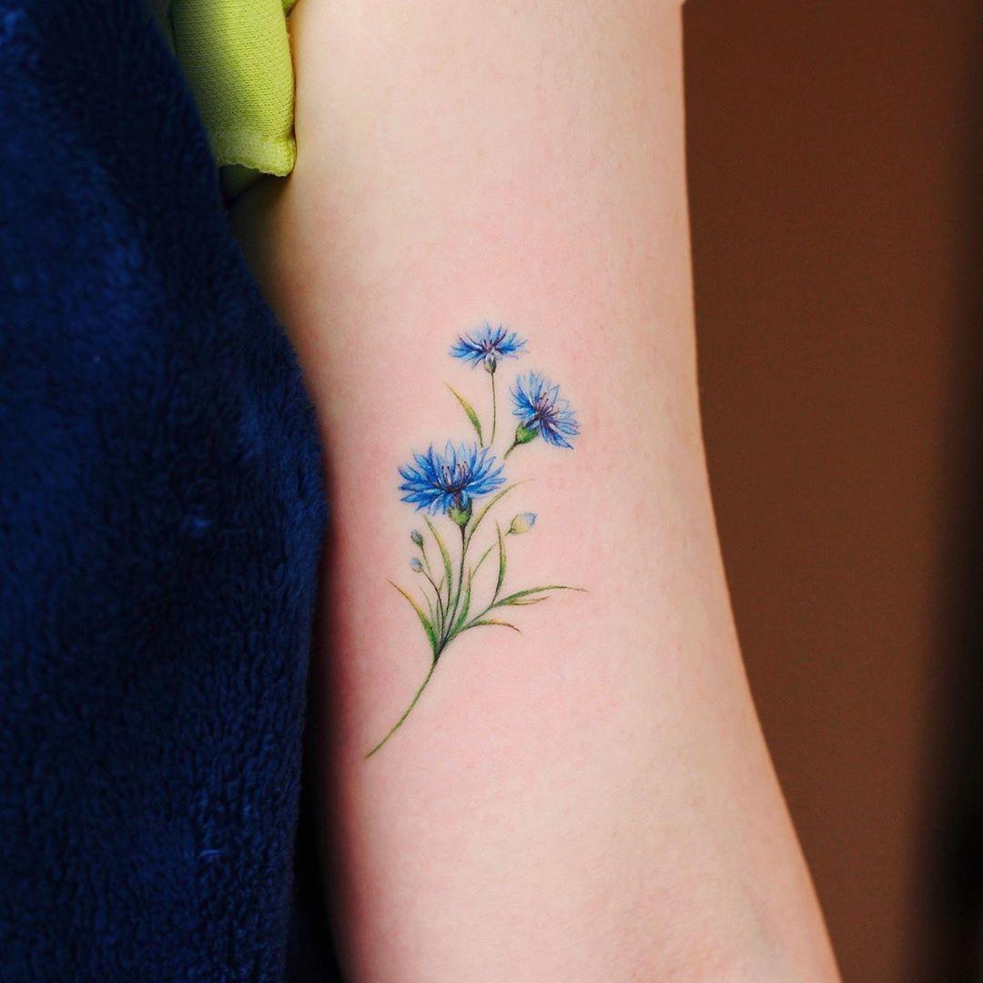 Cornflower by @vane.tattoo_ - Tattoogrid.net
