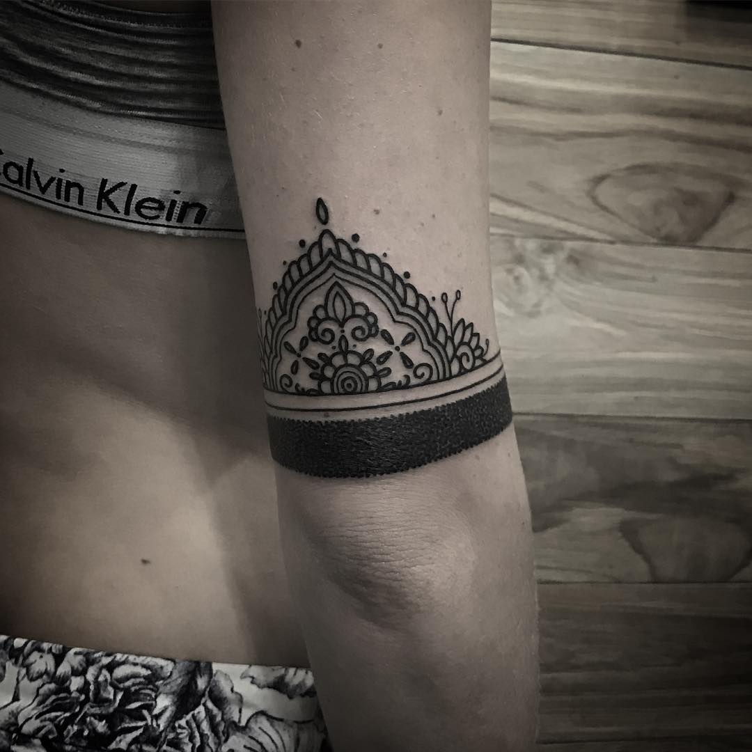 Cover-up sacred ornament by @romain_labordille