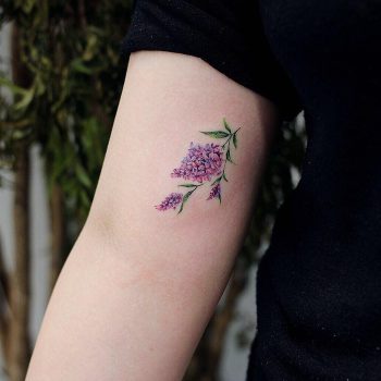 Lilacs by @vane.tattoo_