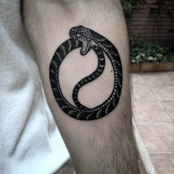 Ouroboros by @sztuka_wojny