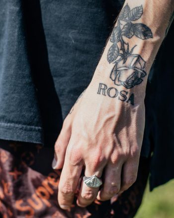Rosa tattoo by @tototatuer