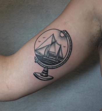 Ship and globe by @justinoliviertattoo