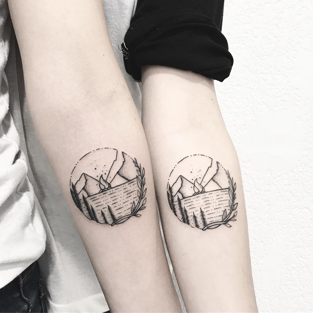 Matching landscape tats by @sollefe