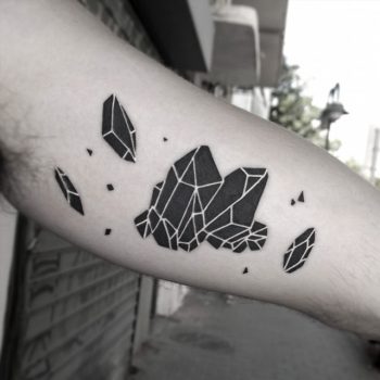 Black and white crystals by @edzlotin
