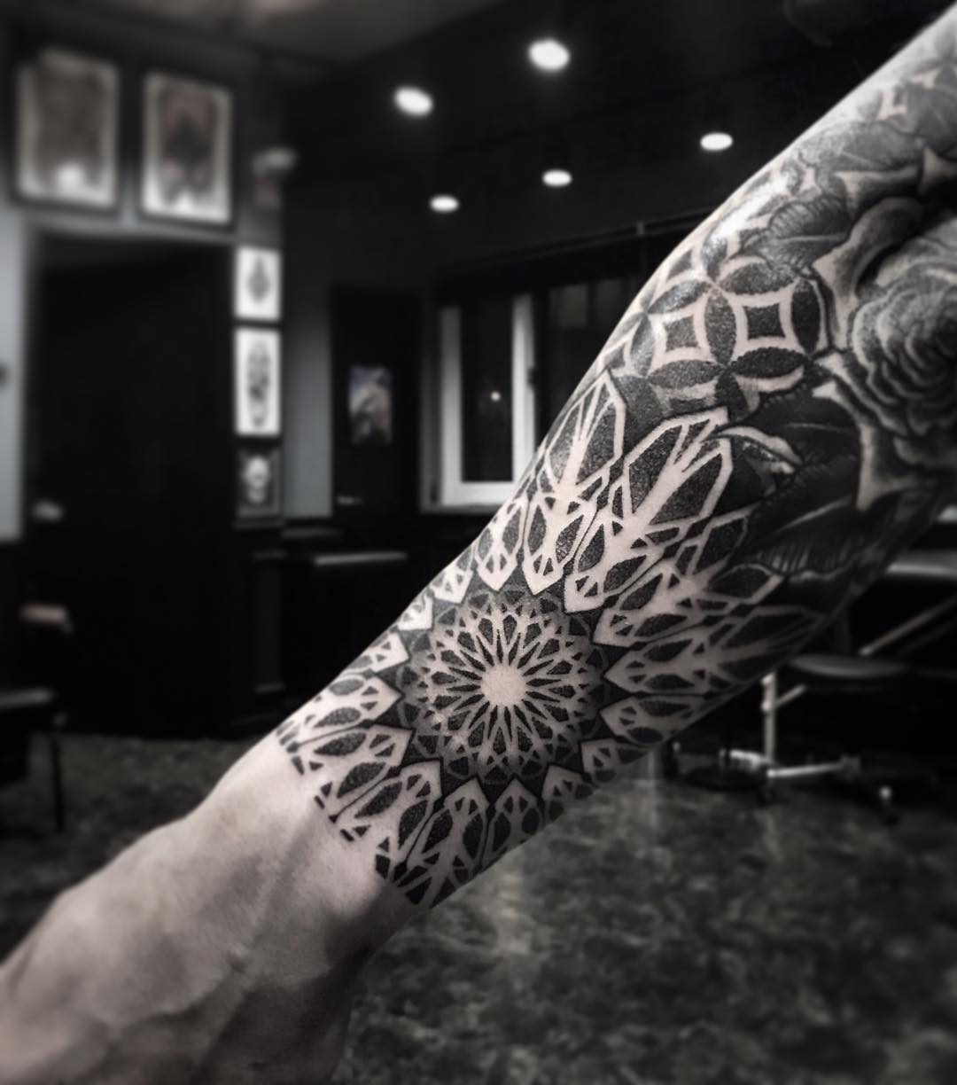 Foreamr mandala by tattooist Arang Eleven
