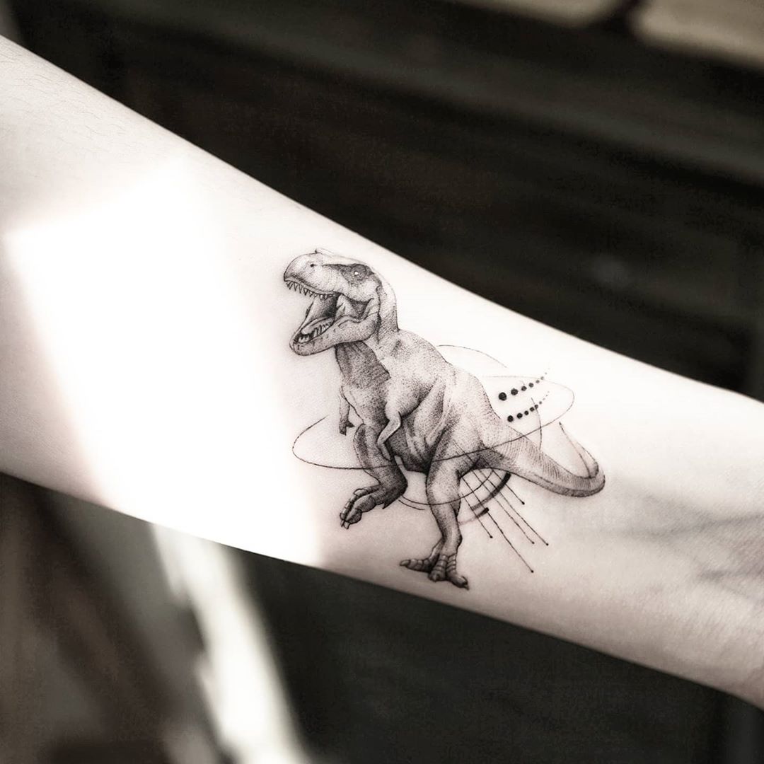 Dinosaur by tattooist Ian Wong