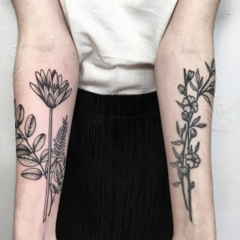 Flowers on forearms by @vlada.2wnt2