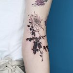 Chrysanthemum Tattoo by @sai_rgb