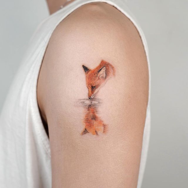 Lovely Fox by @lit_tattoo_