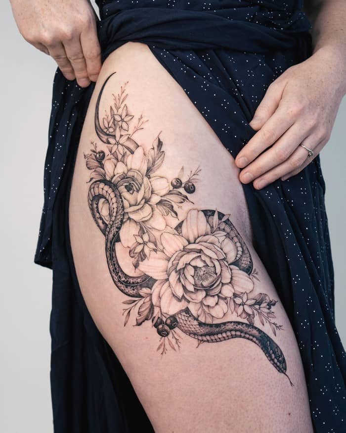 Peonies And Snake On A Thigh by @picsola