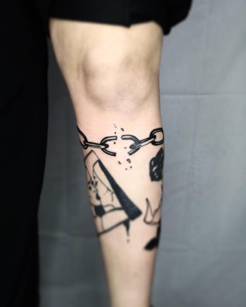 Broken Chains Tattoo On A Shin by @xhe.tattoo