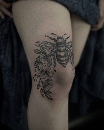 Bee Knee Tattoo by @kayseeshuster