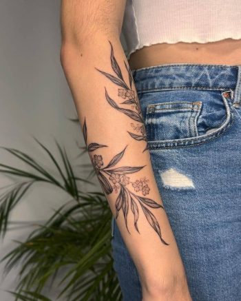 Leafy Tattoo by @ashleytysontattoo