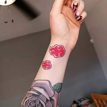 Small Akatsuki Symbol Tattoo by @vale.handpoke