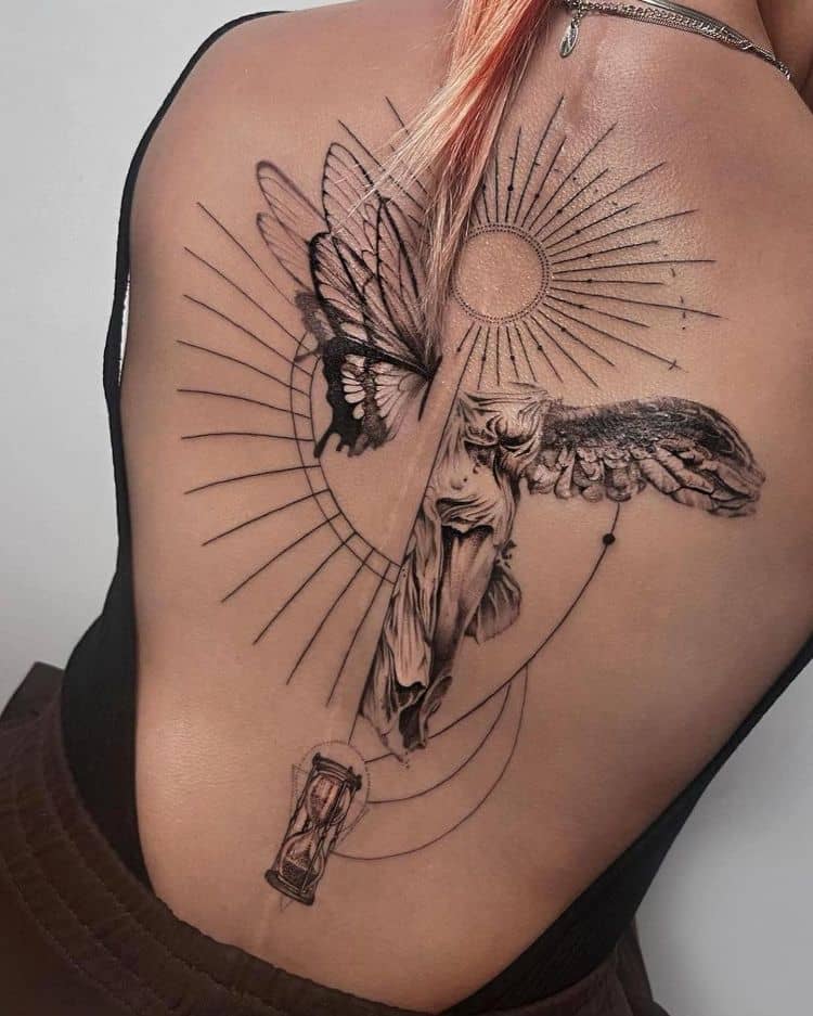 Scoliosis Scar Tattoo by @emanscorfna