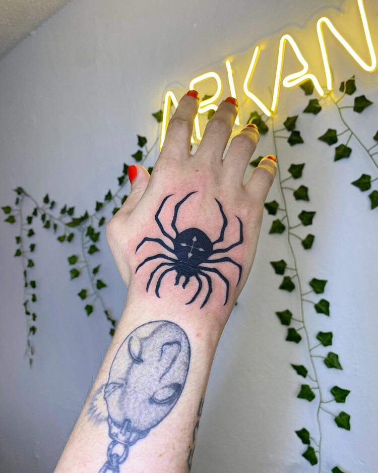 Chrollo Tattoo Spider by @arkana_tattoo