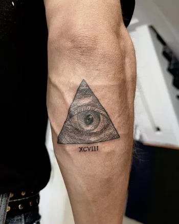 Iluminati tattoo by @victoria.sol_tattoo