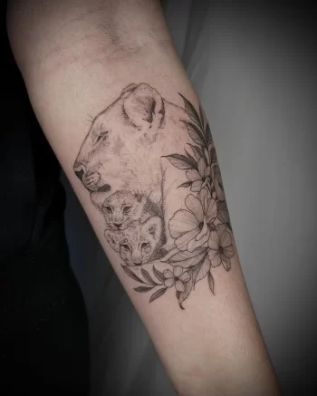 Lioness with cubs tattoo by @mimroest